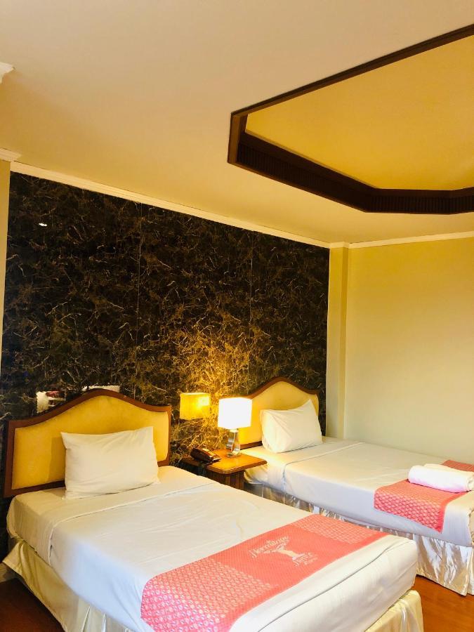 Hermitage Hotel Korat-Sha Накхонратчасима Экстерьер фото