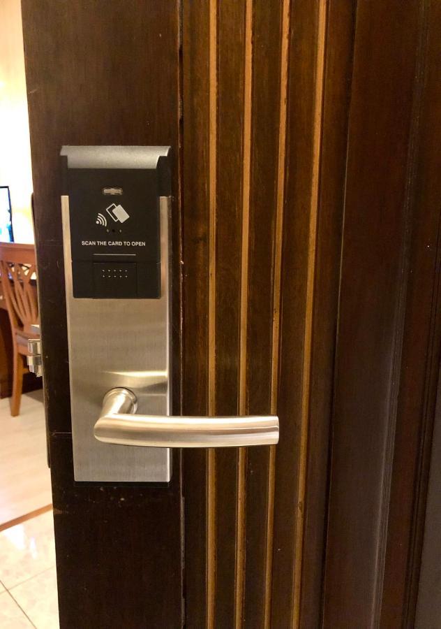 Hermitage Hotel Korat-Sha Накхонратчасима Экстерьер фото