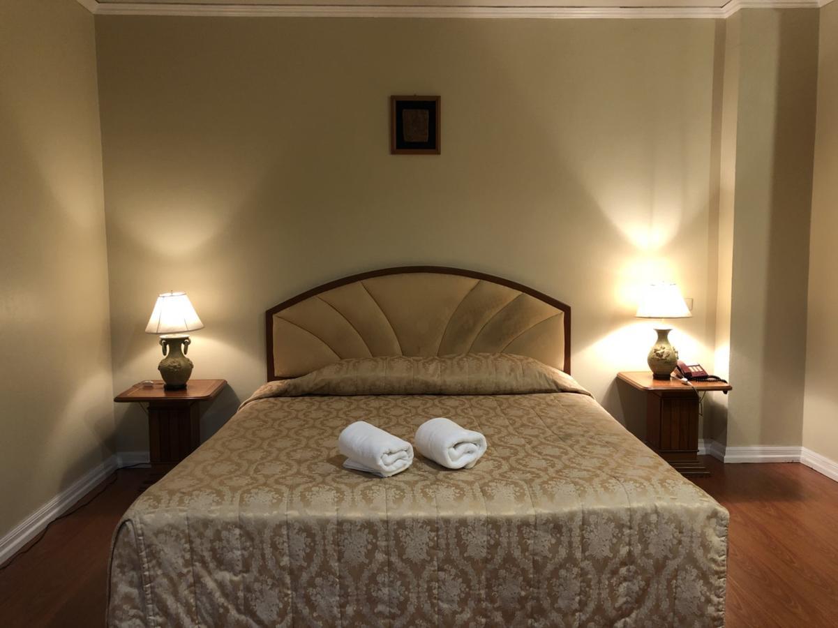 Hermitage Hotel Korat-Sha Накхонратчасима Экстерьер фото