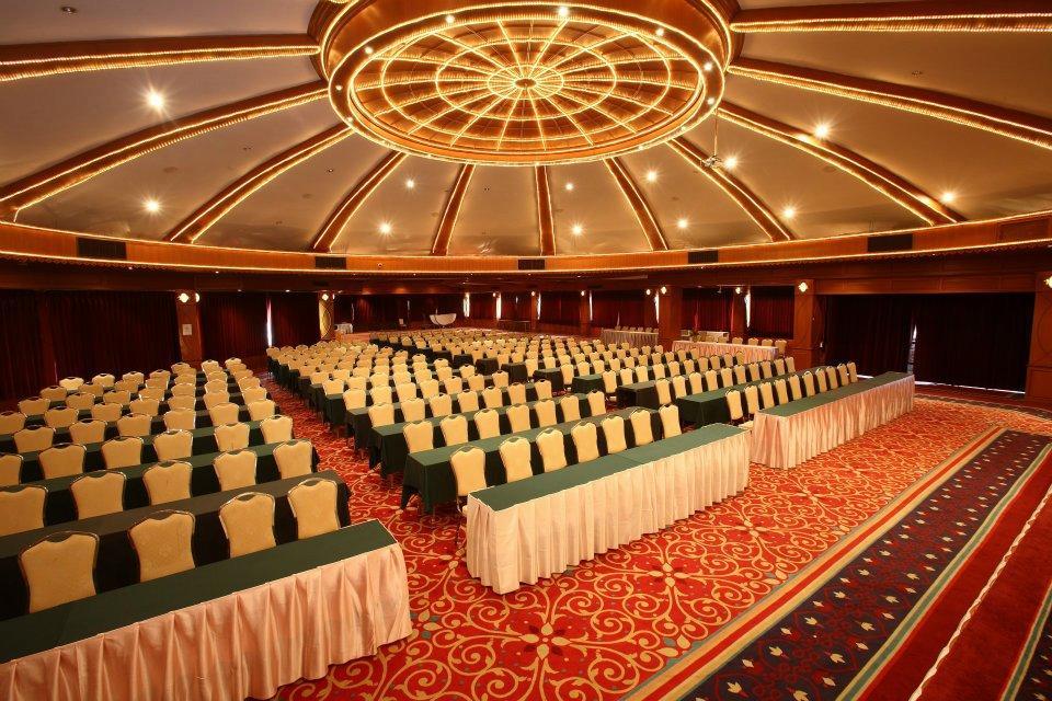 Hermitage Hotel Korat-Sha Накхонратчасима Экстерьер фото
