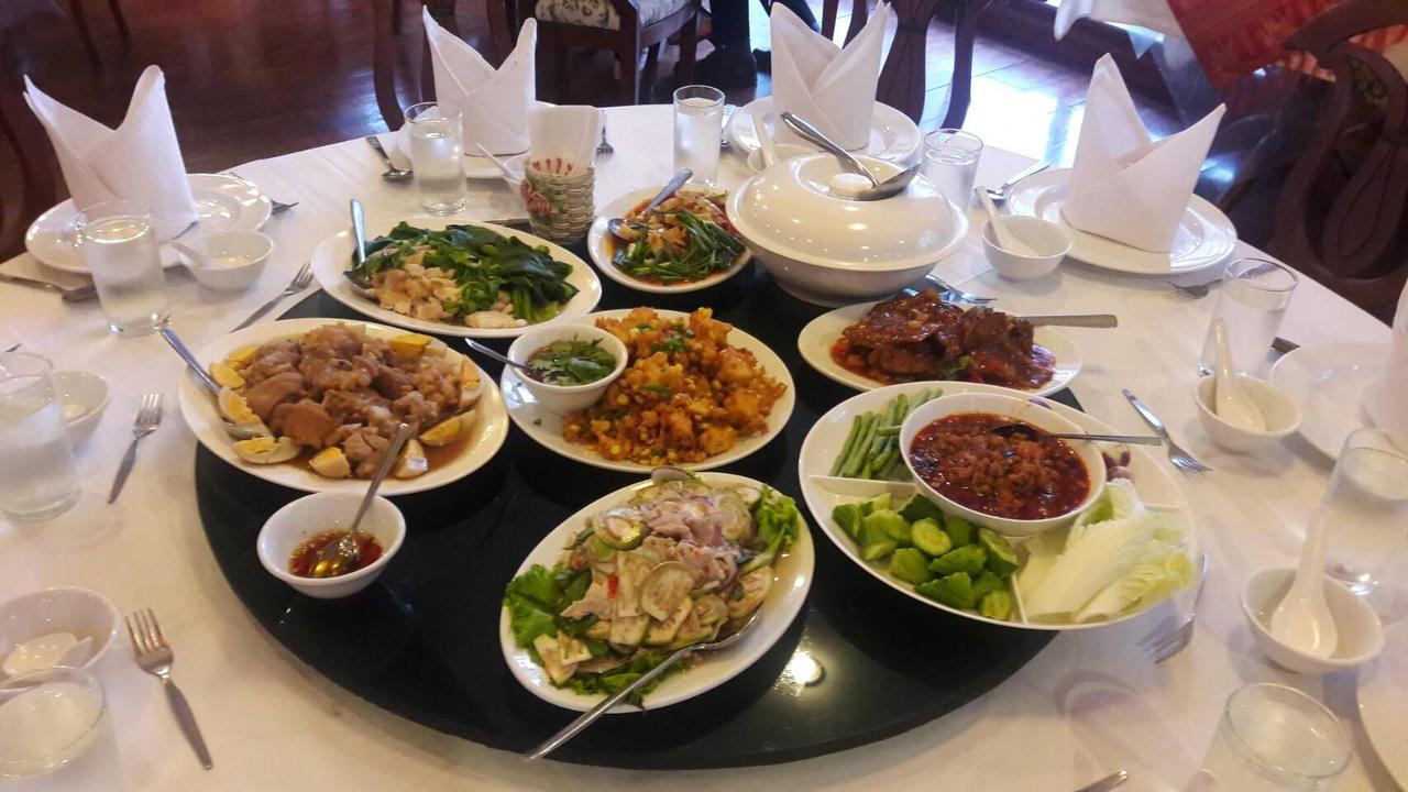 Hermitage Hotel Korat-Sha Накхонратчасима Экстерьер фото